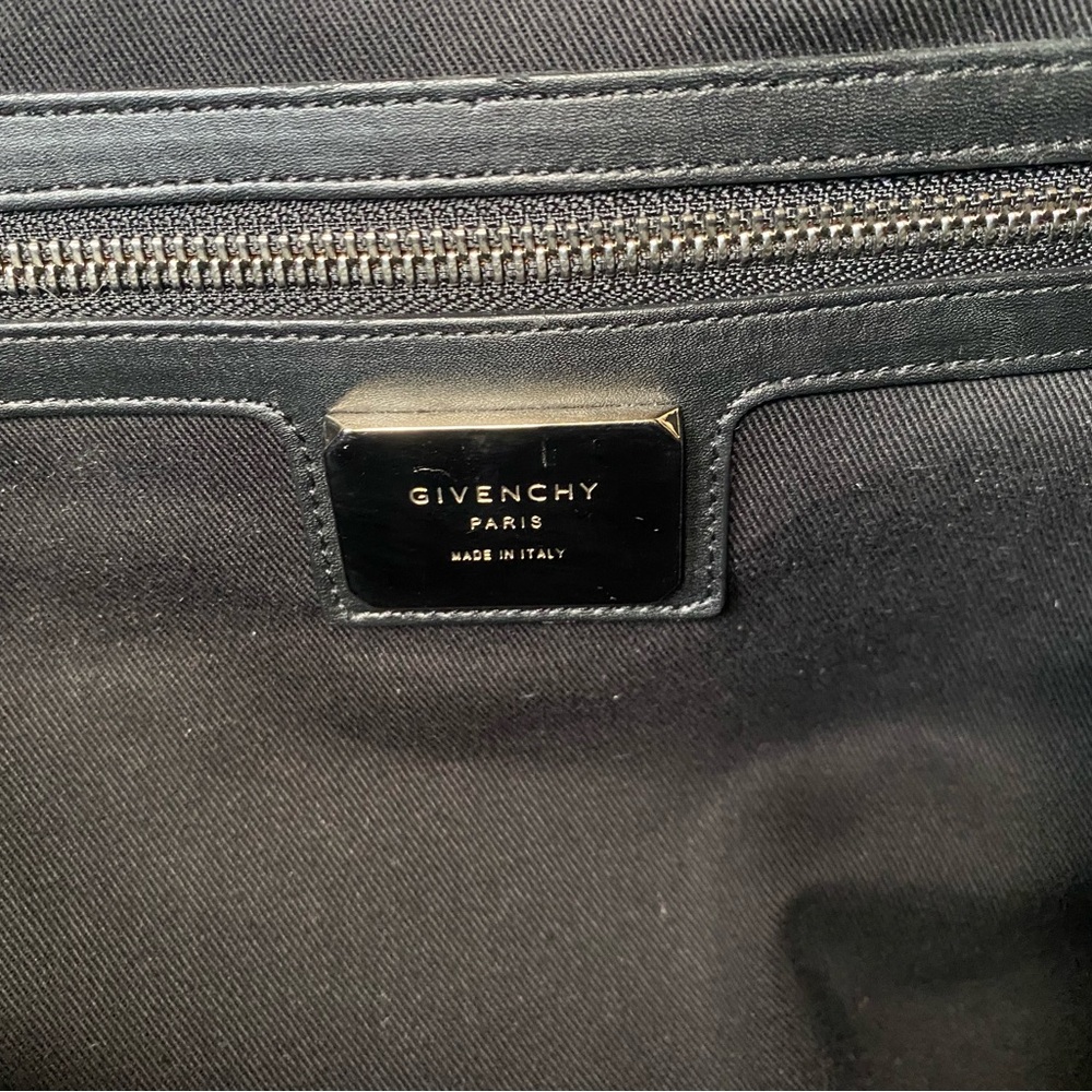 Givenchy Men’s Leather LC 24H Weekender - Picture 15 of 16